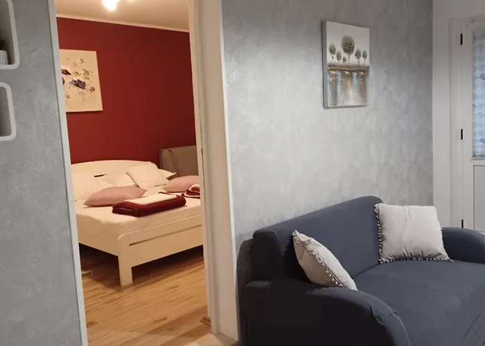 Apartment Mira