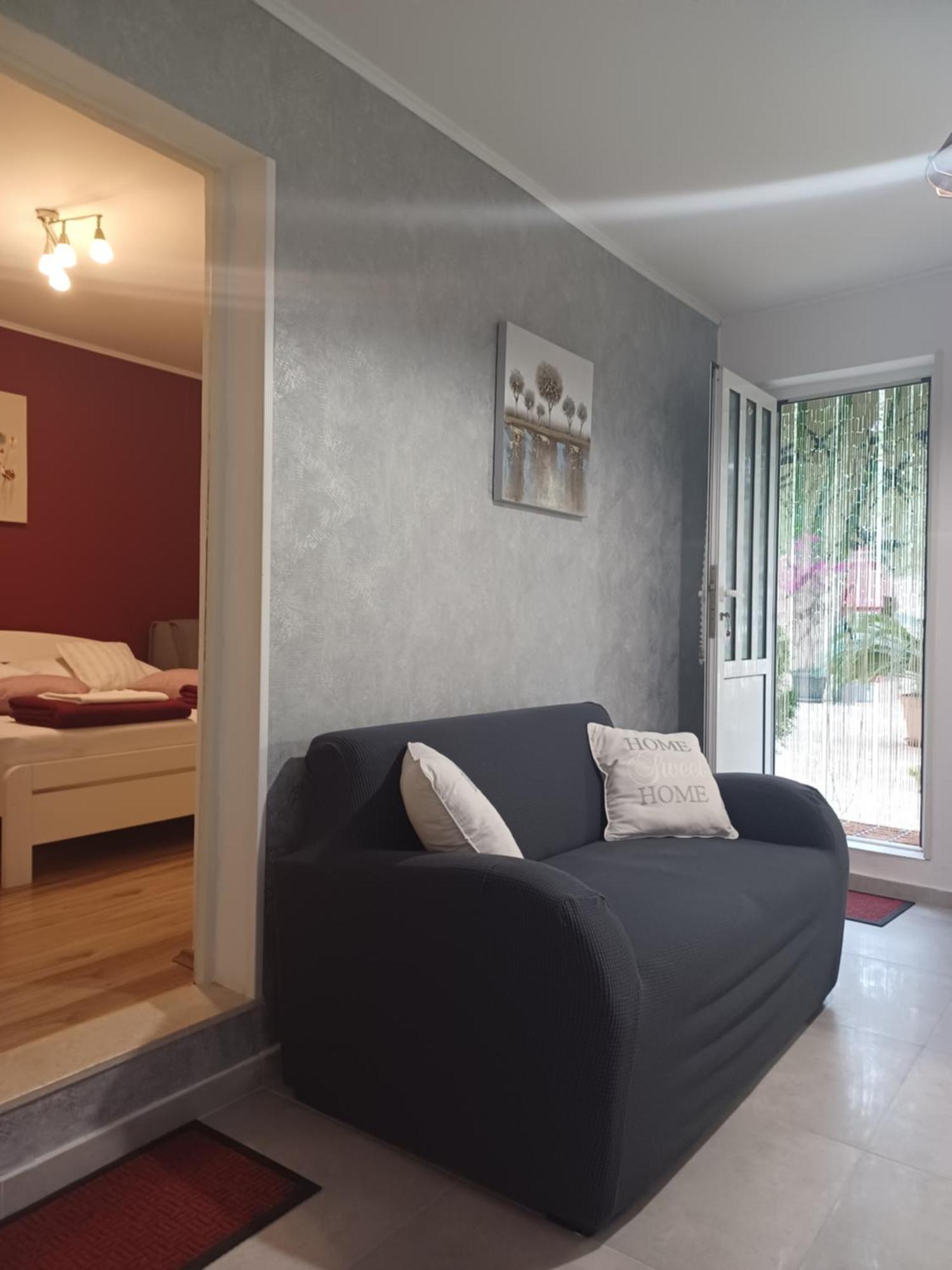 Mira Apartment