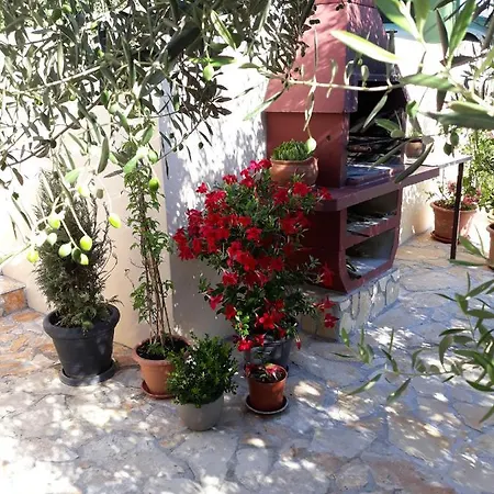 Apartment Mira Trogir Exterior foto